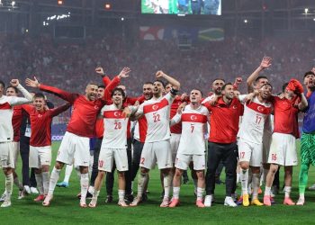 Demiral hunde a Austria y envía a Turquía a cuartos contra Países Bajos