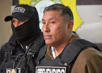 Justicia determina traslado de vicealmirante Juan Arnez del penal Chonchocoro a la cárcel de San Pedro