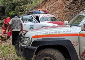 Dos adolescentes fueron arrastrados por el río cuando intentaban socorrer a una niña que cayó al río.
