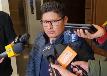 Comisión Mixta de Justicia Plural habilita a un postulante y ratifica inhabilitación de cinco