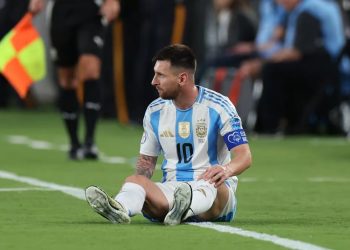 Lesión de Messi: ‘Intentaremos que esté’ ante Ecuador, dice Scaloni