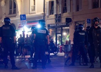 Francia movilizará a 30.000 agentes de Policía durante la jornada electoral del domingo
