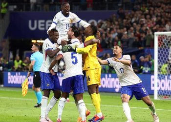 Francia elimina a Portugal por penales y jugará ante España en semifinales de la Euro