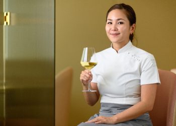 La chef Vicky Lau de Hong Kong lleva el feminismo a las cocinas
