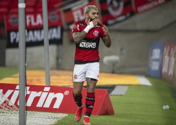 Flamengo defiende su hegemonía de las amenazas de un trío poderoso en el Brasileirao