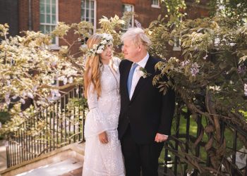 El primer ministro británico contrae matrimonio en la más estricta intimidad