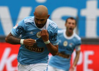 El Sporting Cristal de Mosquera y Riquelme se consagra campeón en Perú