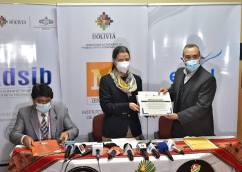 Sincronizando la hora boliviana con precisión científica