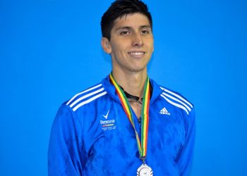 Natación: Quintanilla no logra la marca mínima en Perú, Bolivia cosecha cuatro medallas