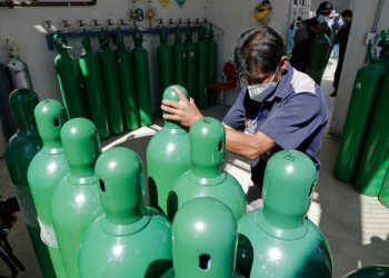 Empresarios paceños estudian poner una planta de oxígeno en La Paz