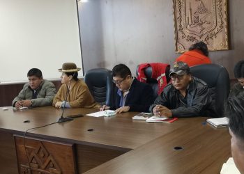 Alcaldía, vecinos y choferes socializarán reordenamiento vial en El Alto.