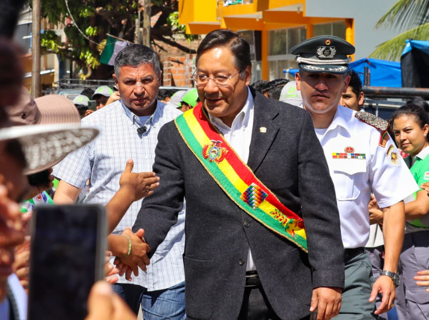 Arce anuncia hospital, escuelas, puentes y doble vía en ‘territorio’ de Morales: Villa Tunari