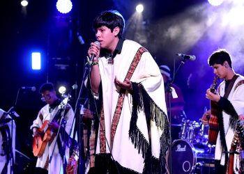 Elmer Hermosa jr. tiene 20 años y ya dirige su proyecto musical denominado Kunan Runa.