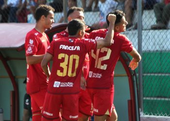Guabirá vence (1-0) a Universitario de Vinto y respira más tranquilo