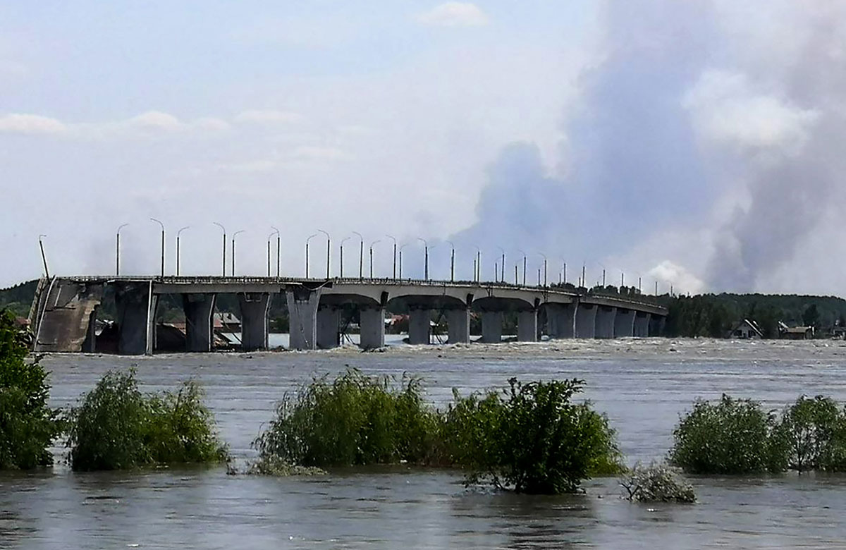 destruccion_represa_kajovka.jpg