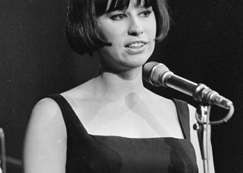 Astrud Gilberto