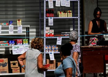 tiendita_en_cuba.jpg