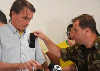 mauro_cid_bolsonaro.jpg