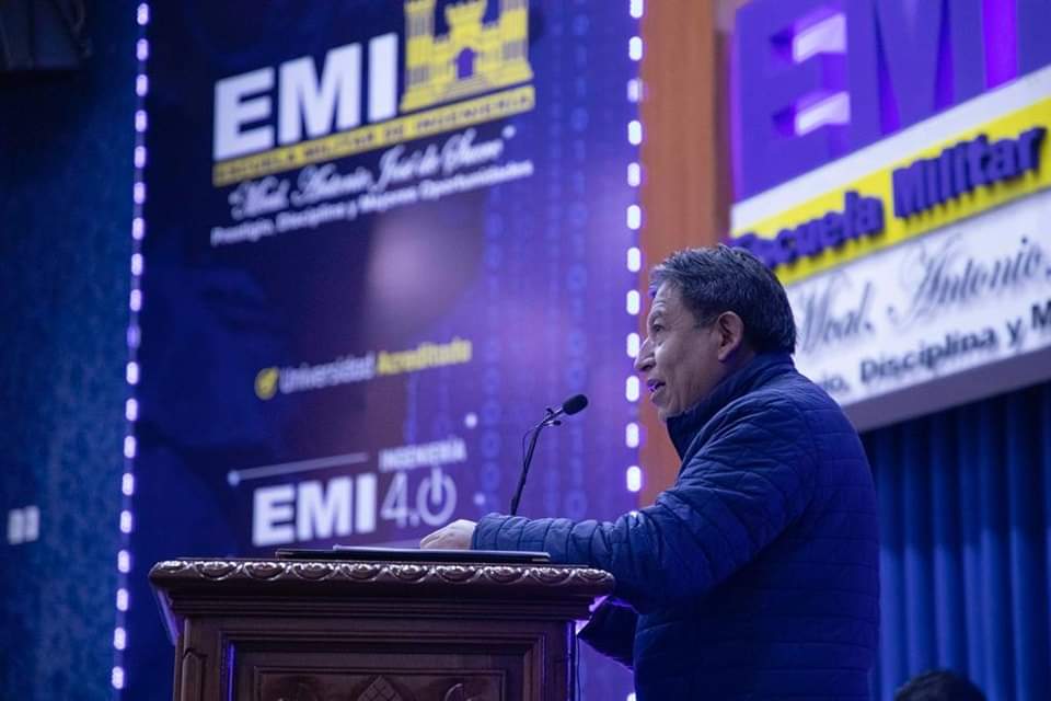 Vicepresidente da charla a militares venezolanos en La Paz