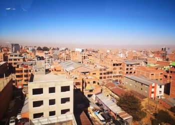 En El Alto, la calidad del aire es regular y con bajo riesgo para la salud