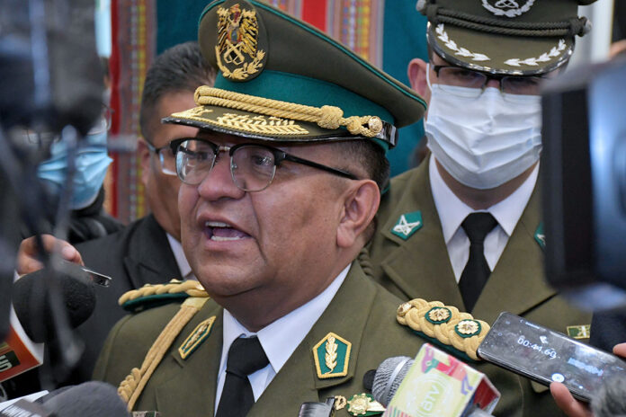 Inspectoría abre investigación interna a policías que trabajaban en Viru Viru, por el ‘narcovuelo’