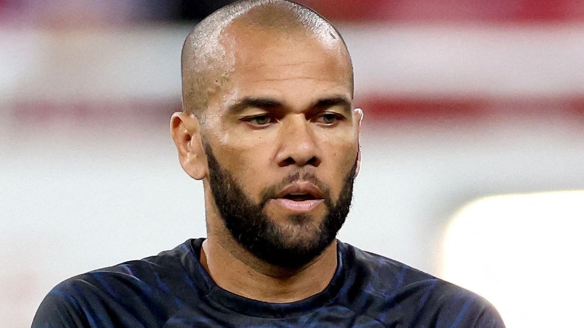 Audiencia de Barcelona mantiene a Dani Alves en prisión provisional