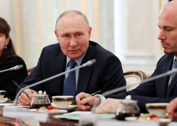 Putin decretó ley marcial