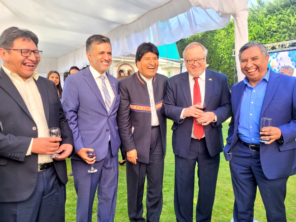 Morales comparte el Día Nacional de Rusia con el embajador Ledenev y el canciller Mayta
