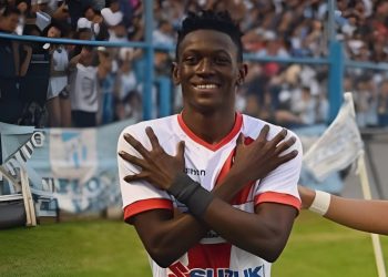 Jairo Jean regresa a Always Ready para terminar la temporada