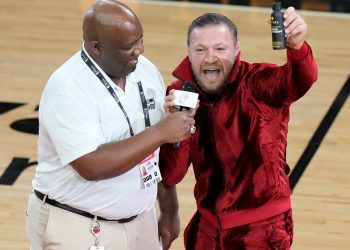 Conor McGregor es acusado de agresión sexual en partido de Finales de NBA