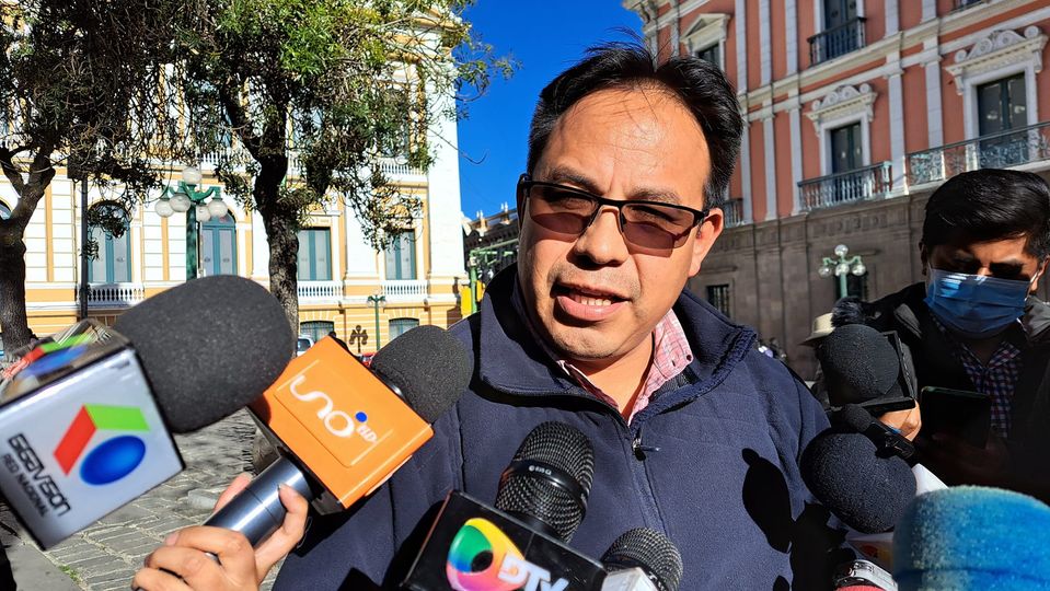 Viceministro Valda dice que no renunció, aclara que puso a disposición su cargo