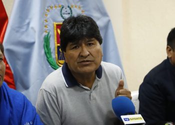 Morales ratifica veto funcionarios y dice que la ‘renovación’ del MAS es falsa