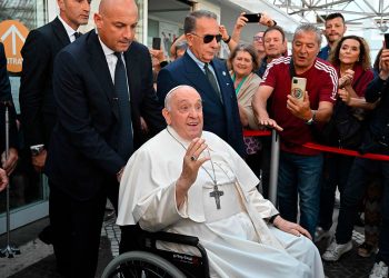 papa_sale_del_hospital.jpg