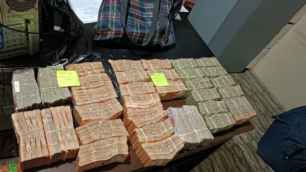 Dos personas fueron aprehendidas por sacar del país $us 339.000 en moneda argentina