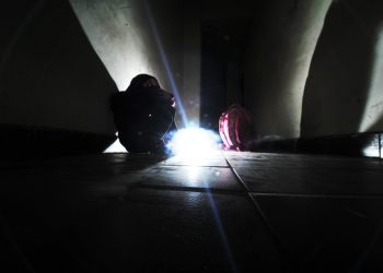 La Fiscalía inicia investigación por homicidio y omisión en el caso de la niña apuñalada por su compañero