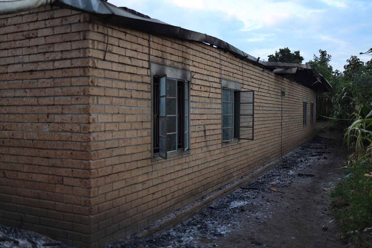 escuela_uganda.jpg