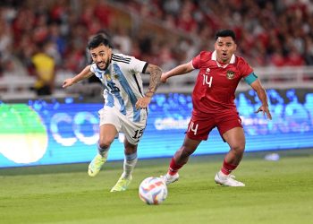 Argentina cierra gira asiática con victoria 2-0 sobre Indonesia