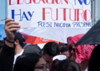 Marcha en Costa Rica por educación pública.