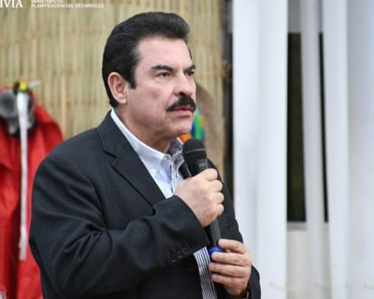 Manfred Reyes Villa