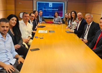 La boliviana Ferroviaria Oriental expone su experiencia en una cita del rubro en España
