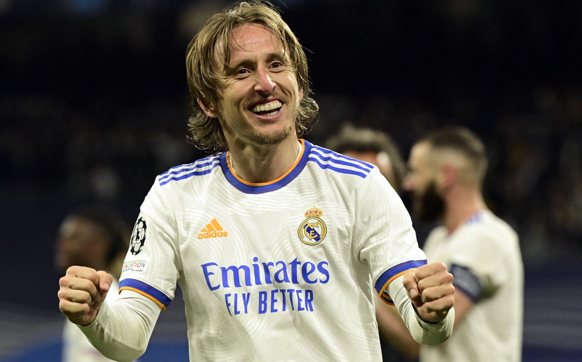 Modric extiende su contrato con el Real Madrid hasta 2024