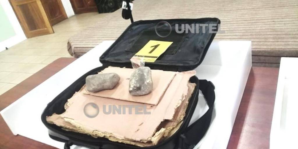 Delincuente promete dólares, pero cambia al menos Bs 770.000 por piedras