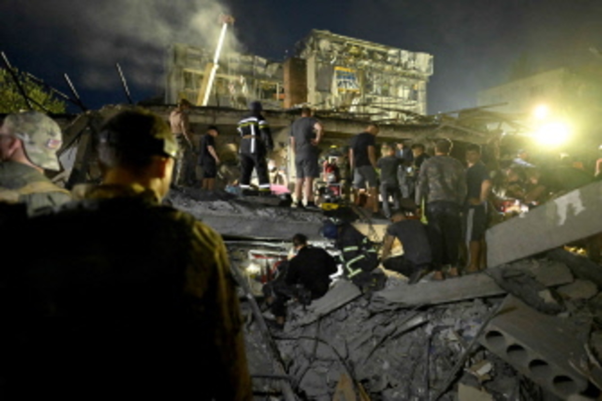 Restaurante destruido donde estaban Jaramillo y Faciolince