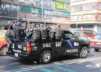 comando armado policía