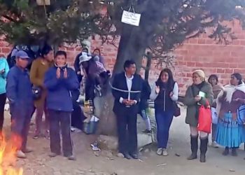 La Alcaldía de La Paz cuestiona radicalidad de personas que amarraron al director de un colegio