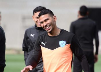 Beñat San José cuenta con Diego Bejarano, el lateral es una opción para el jueves