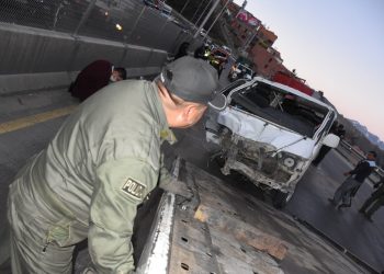 En cuestión de horas, dos accidentes ocurren en la autopista La Paz-El Alto, hay 14 heridos
