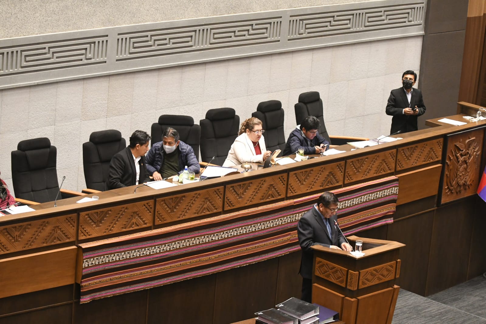 Tras interpelación, el ministro Rubén Méndez recibe voto de confianza de la Asamblea