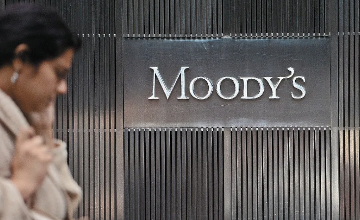 Moody’s baja a ‘negativa’ la calificación crediticia de Bolivia