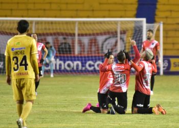 Always Ready paga caro su ineficacia y es goleado (4-0) por Nacional